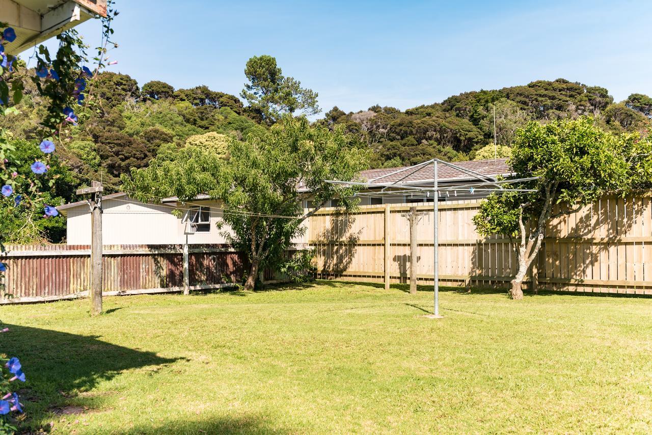 Waitangi Beach Bach 30B 外观 照片